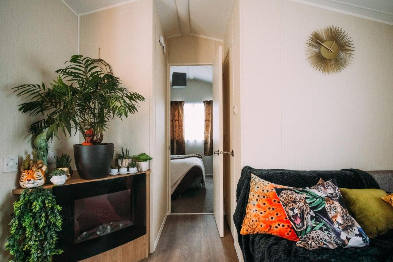 Vale Lodge - A Family-Friendly, Elegant And Spacious Static Caravan Manston  Εξωτερικό φωτογραφία